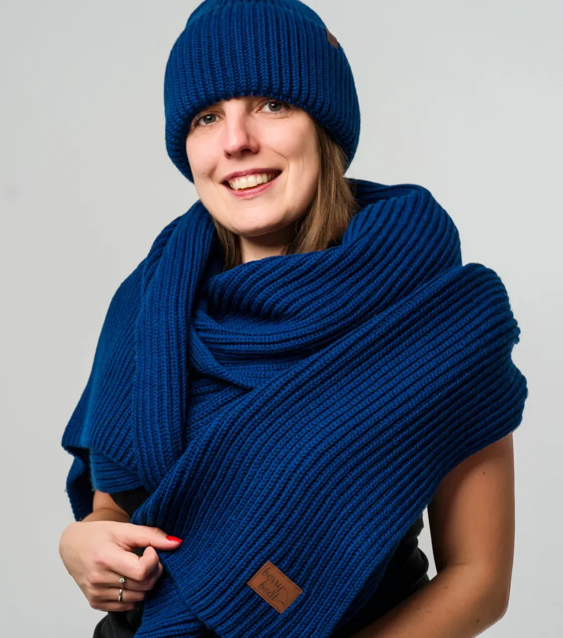 Set Invernale: Berretto e Sciarpa in Lana Merino - Maglia Spessa, Blu Navy