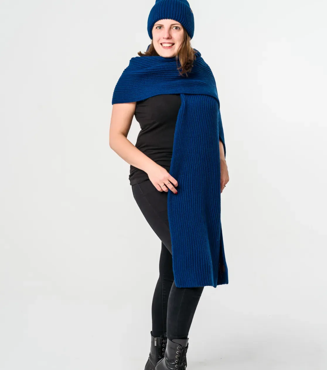 Set de invierno: Gorra y bufanda de lana merino - Tejido grueso, azul marino