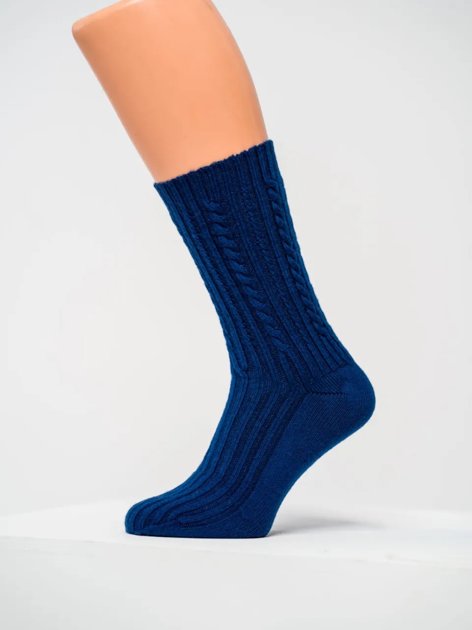 Foto Calzini da donna in lana merino con trecce 3