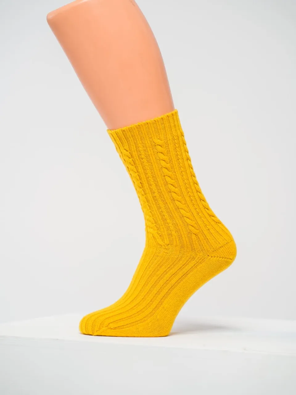 Foto Calzini da donna in lana merino con trecce 4