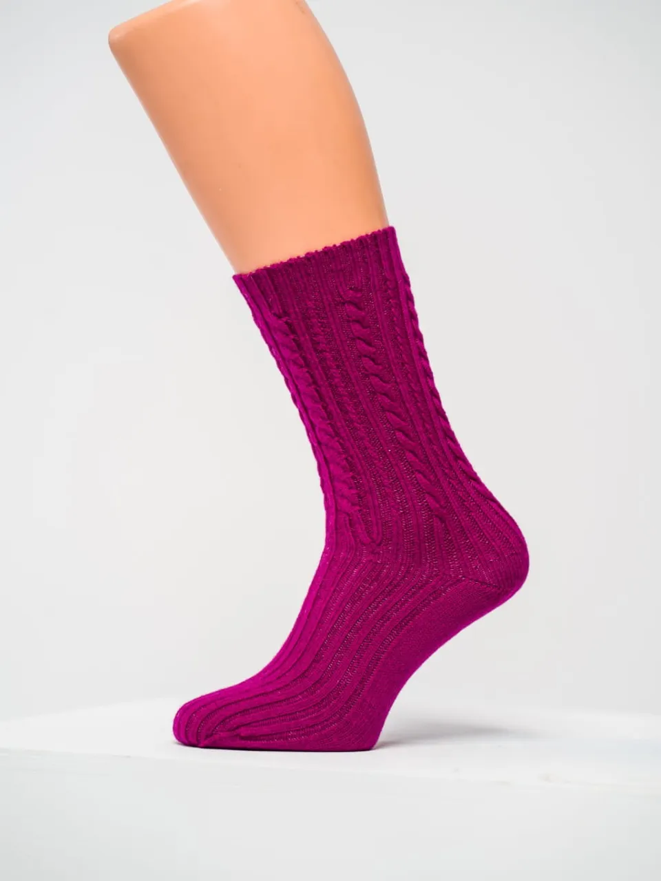 Foto Calzini da donna in lana merino con trecce 9