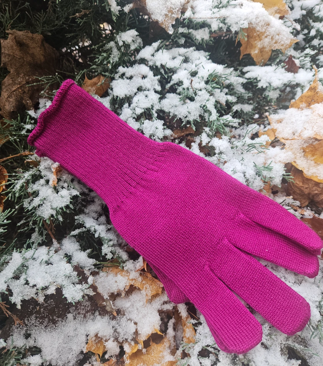 berryboat_merino_gloves_violet.webp