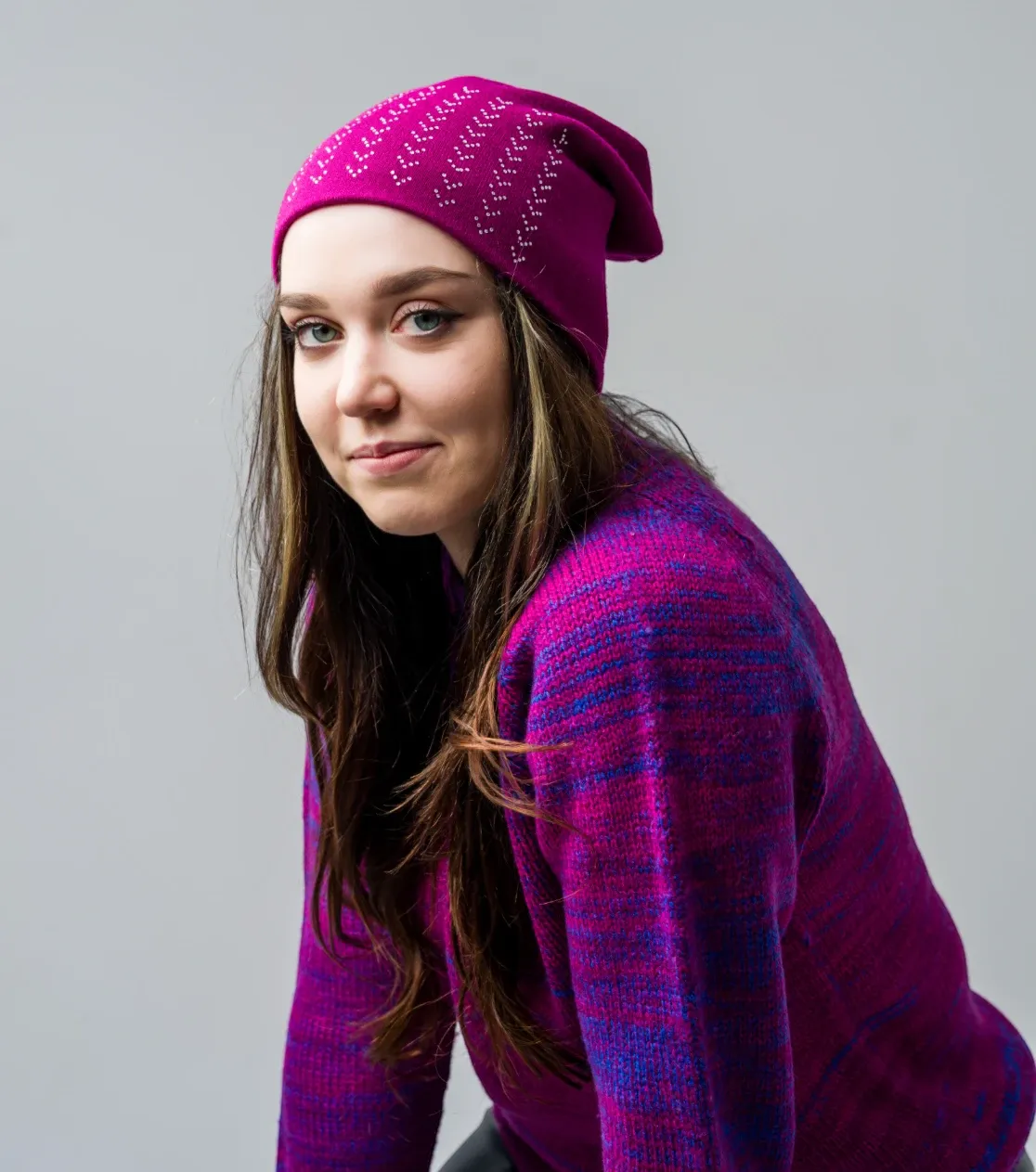 berryboat_merino_czapka_zimowa_meska_damska_beanie_119_fuksja_mama_corka_amarant_rozowa_sweter_elegancka_premium.webp