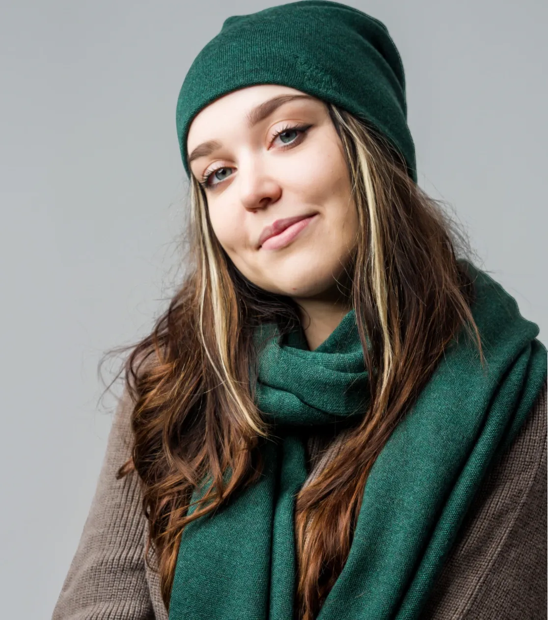 berryboat_merino_czapka_zimowa_meska_damska_beanie_128_sweter_elegancka_premium.webp