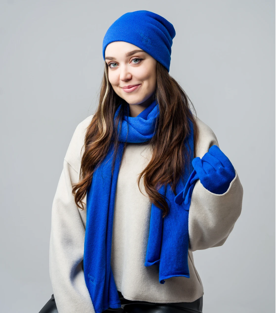 berryboat_merino_wintermuetze_herren_damen_beanie_22_blau_kobalt_elegant_premium.webp