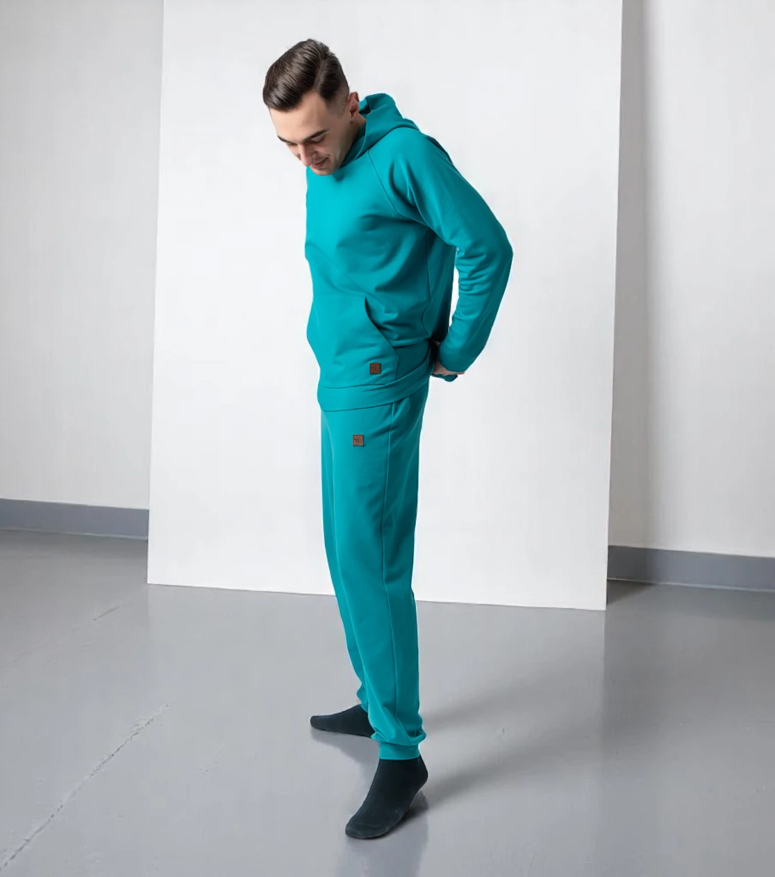 BerryBoat pantalones jogger holgados y sudadera con capucha 22.webp