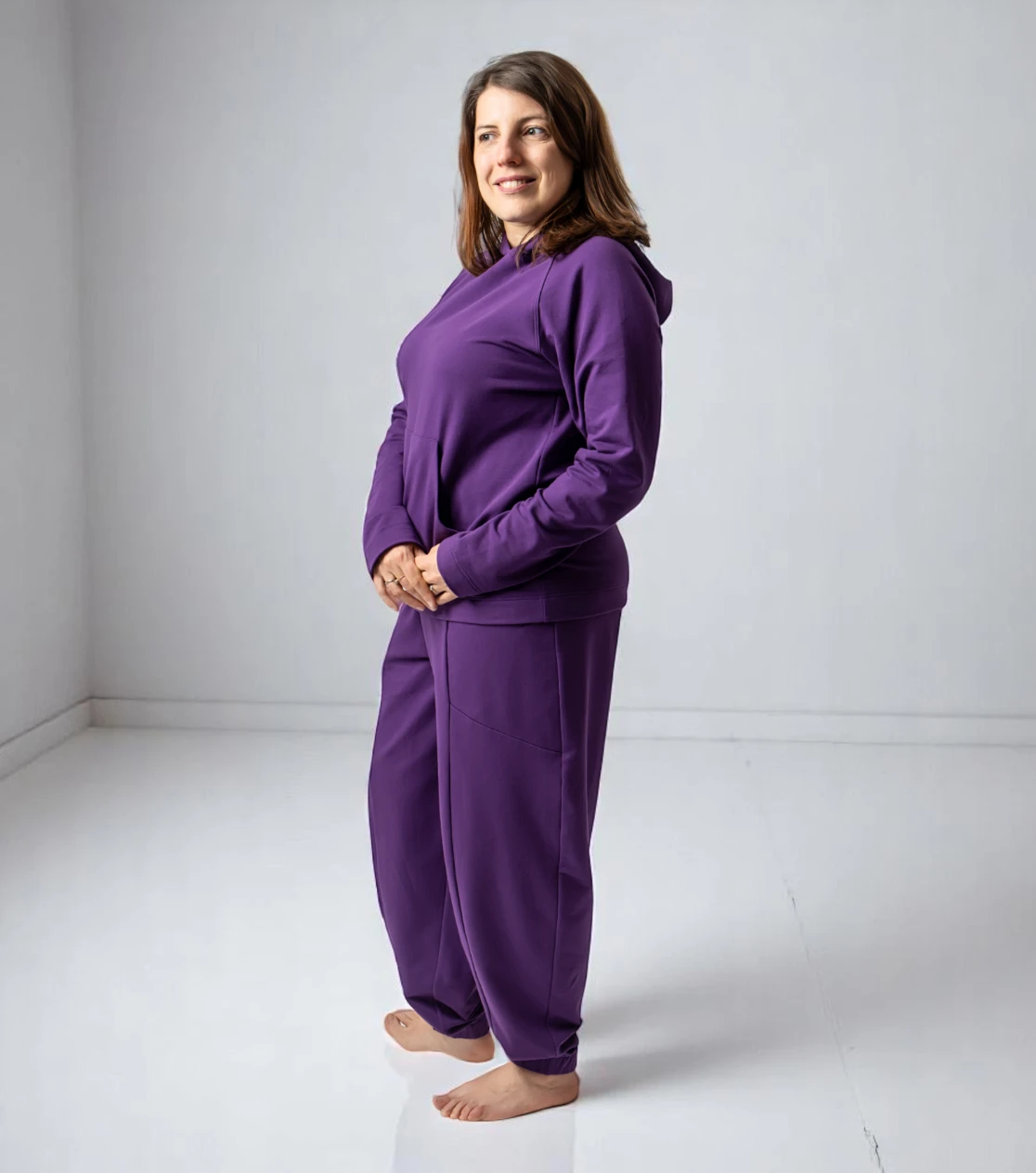 BerryBoat Loose Fit Jogging Pants and Hoodie with Crease 20.webp
