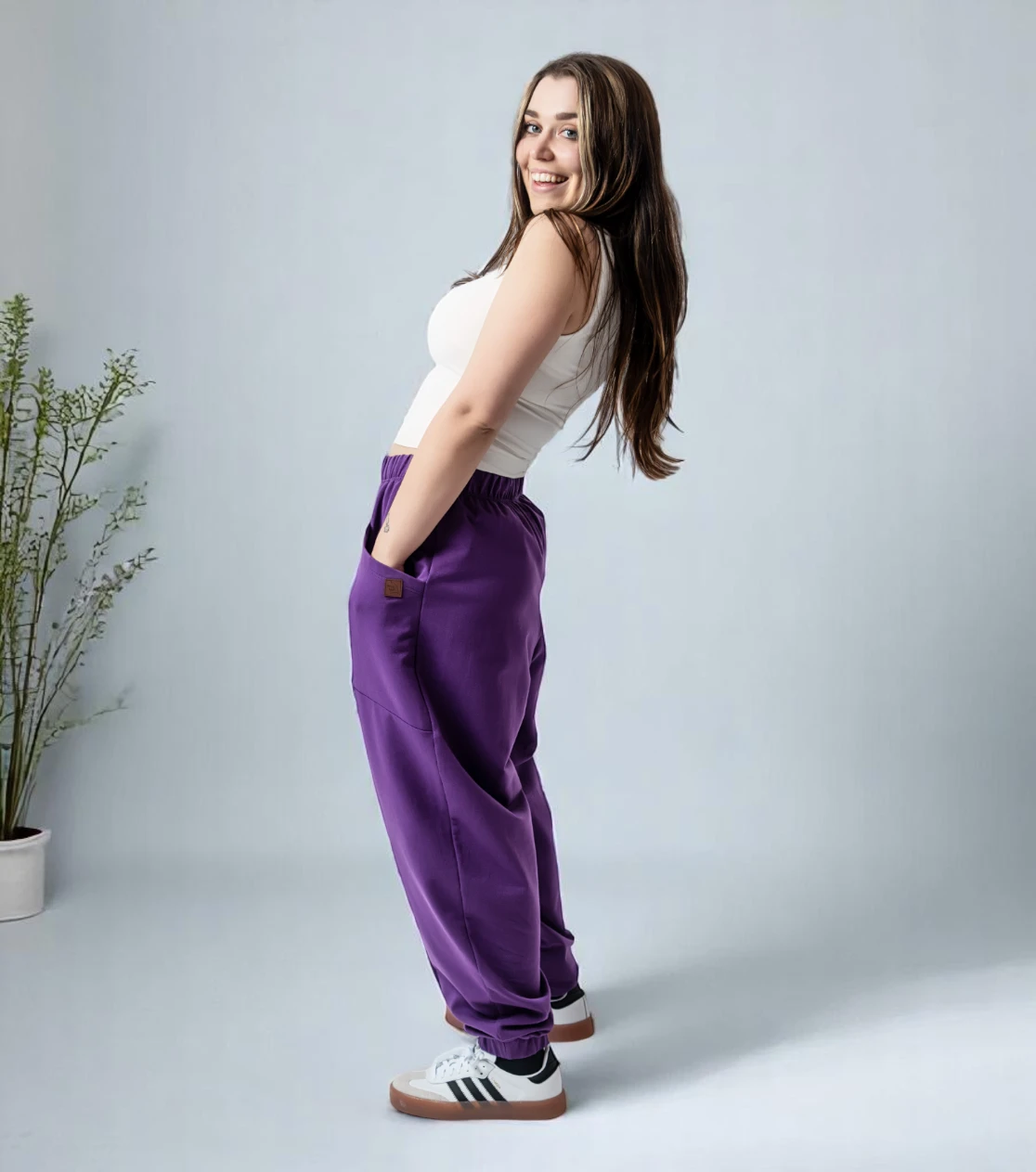 BerryBoat Pantaloni jogging larghi e felpa con cappuccio con piega 79.webp