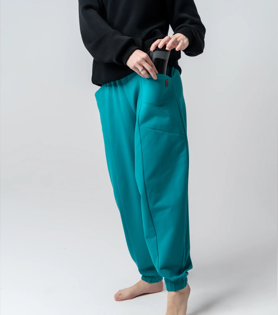 BerryBoat Pantalones jogging holgados y anchos con puño7.webp