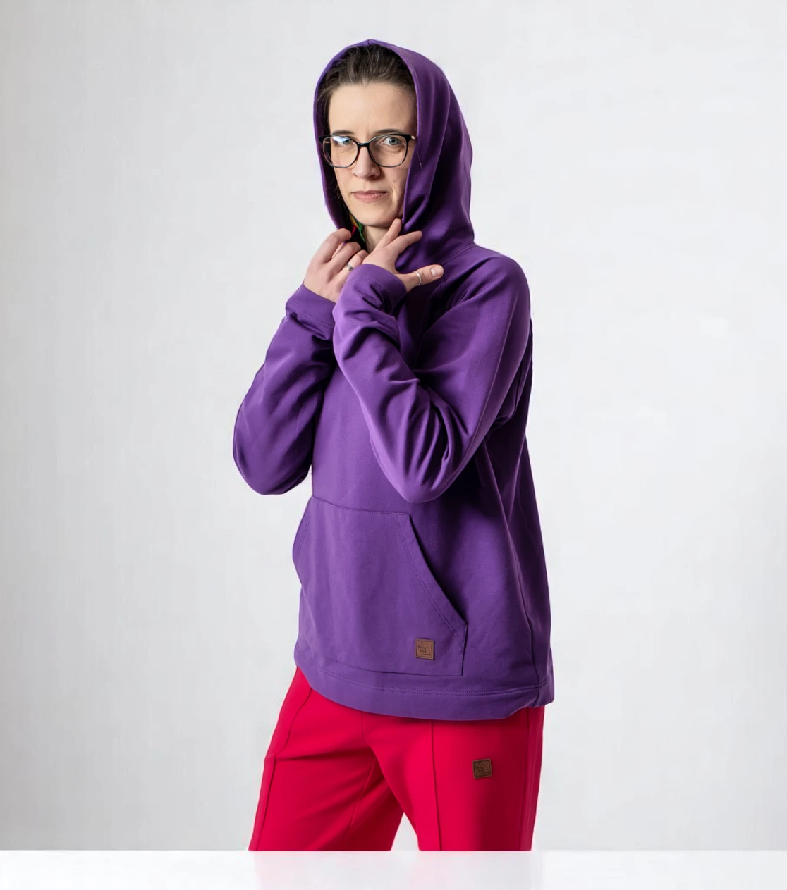 Pantalones deportivos BerryBoat holgados con pliegue definido 97.webp