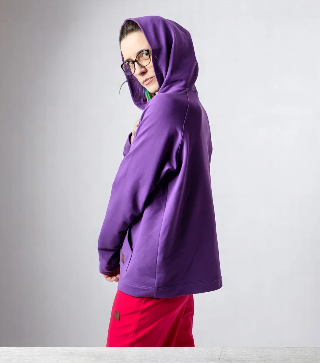 Pantalones deportivos BerryBoat holgados con pliegue definido 98.webp