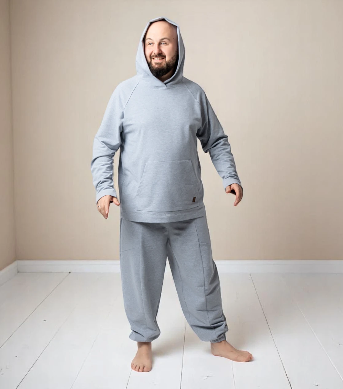 BerryBoat Pantaloni da jogging larghi con piega e felpa con cappuccio 3.webp