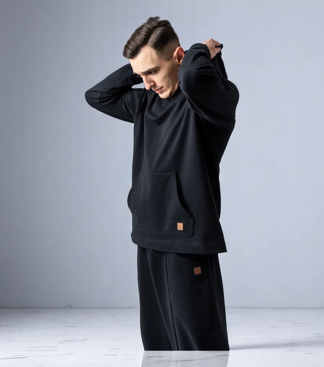 BerryBoat Loose Tracksuit Pants and Hoodie with Crease 78.webp