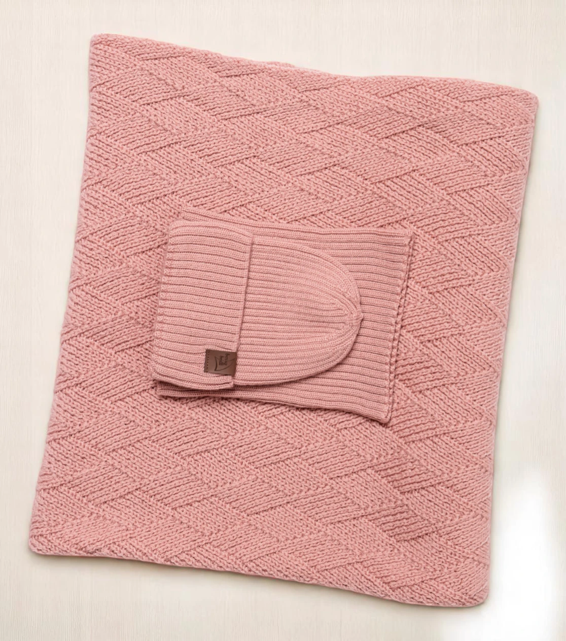 Merinowolle Baby Set – Decke, Mütze und Schlauchschal, pudrig rosa