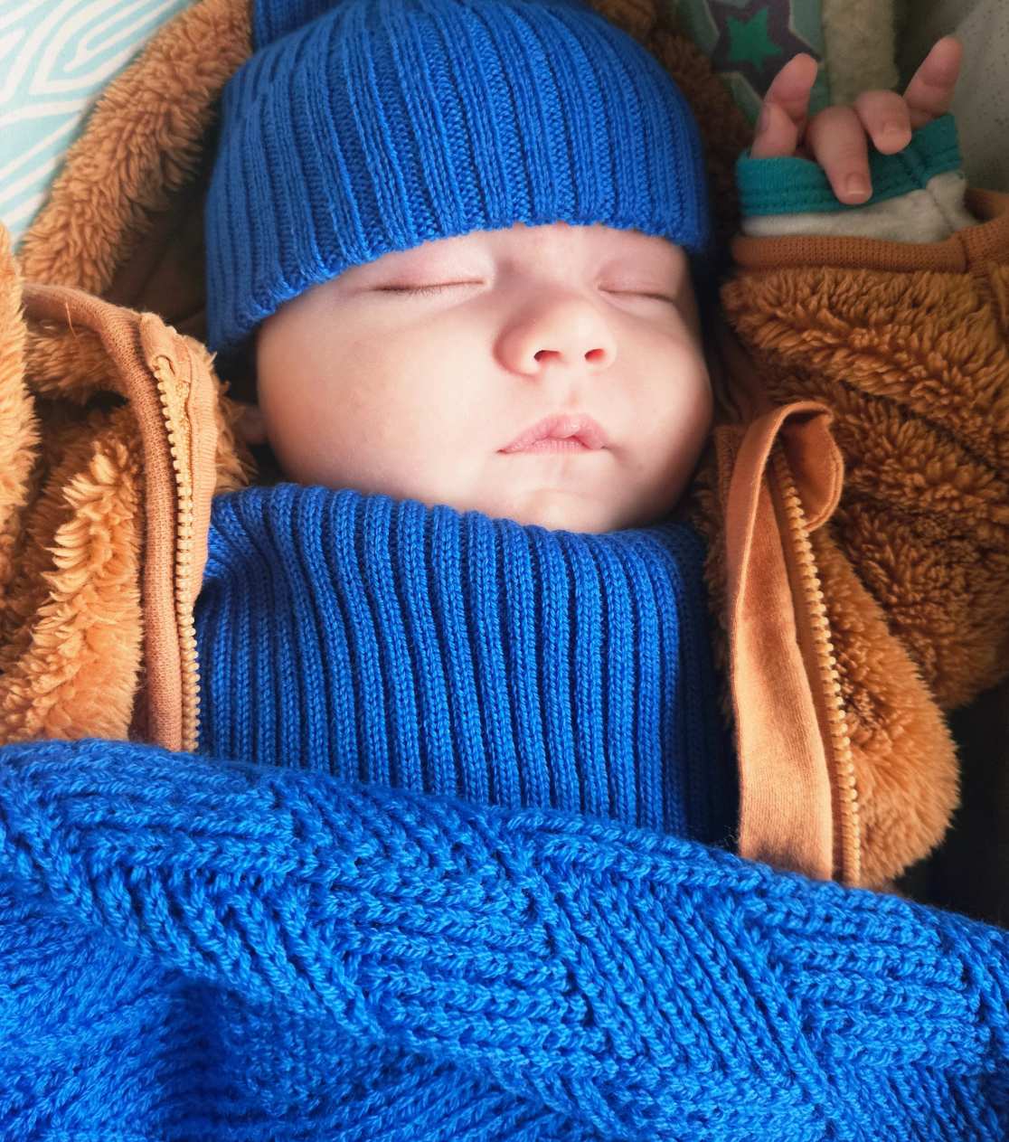 Merino Baby Set: Blanket, Beanie, and Neck Warmer in Cobalt Blue