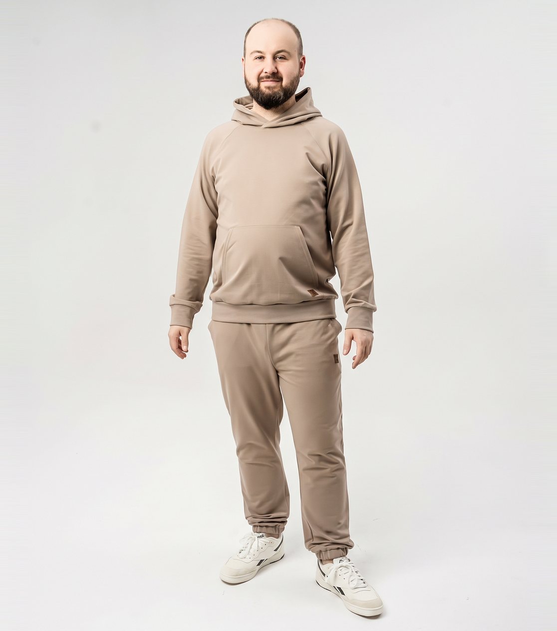 Spodnie dresowe codzienne unisex – lekka dzianina, kakao – zdjęcie 1
