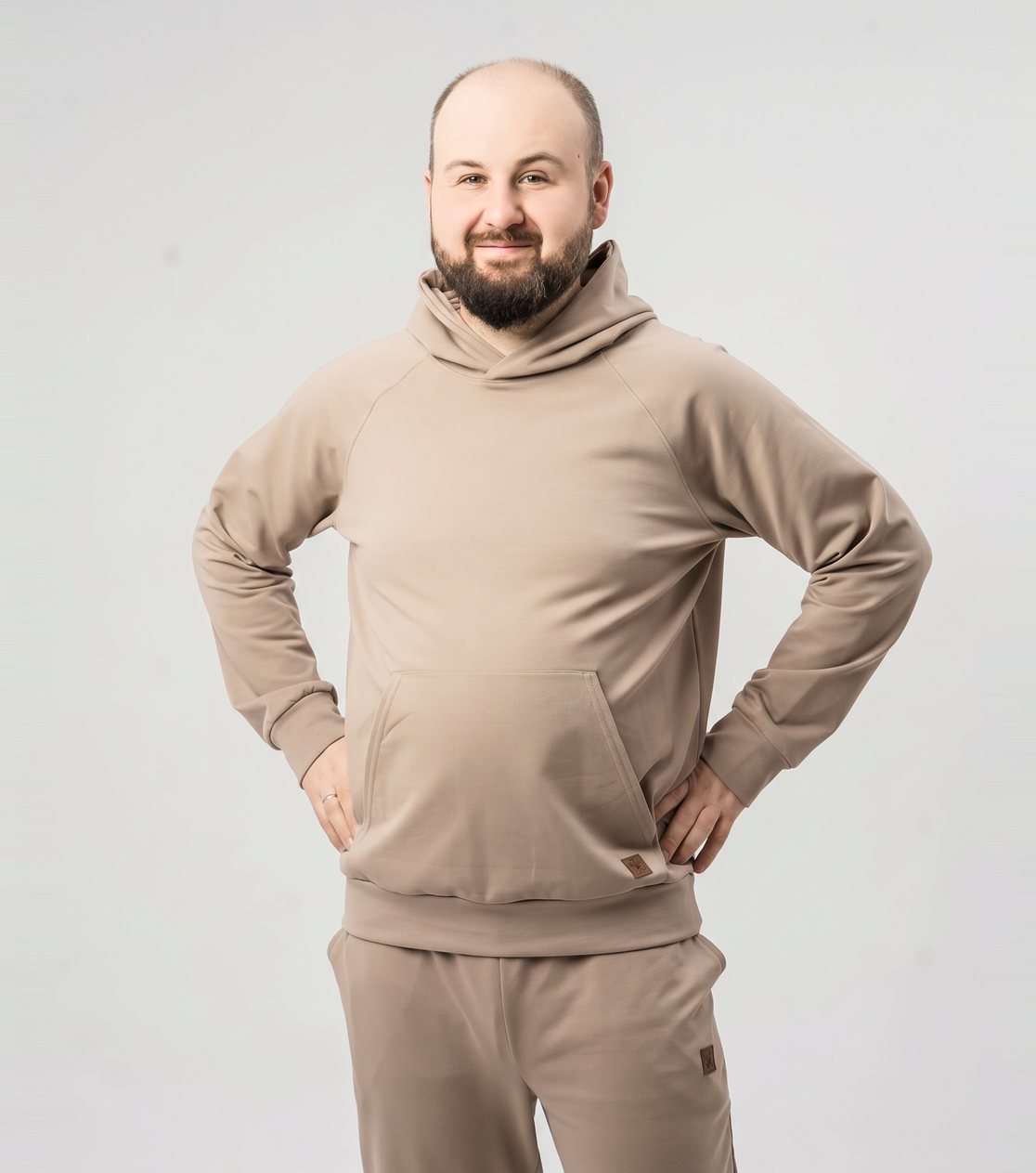 Spodnie dresowe codzienne unisex – lekka dzianina, kakao – zdjęcie 3