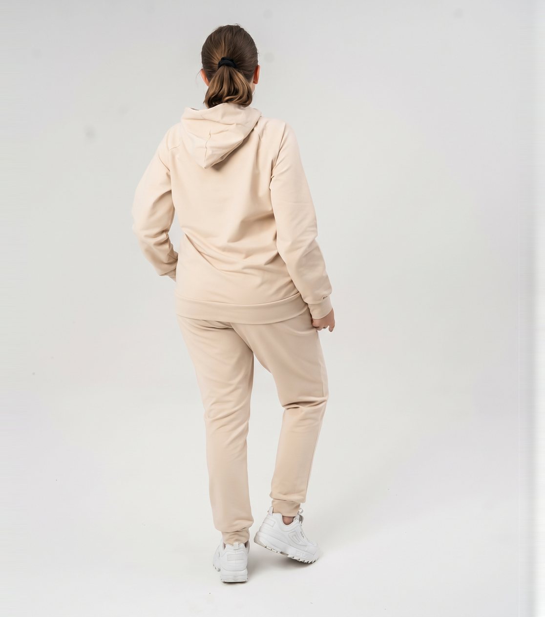 Bluza reglanowa z kapturem, unisex – lekka dzianina, piaskowa – zdjęcie 3