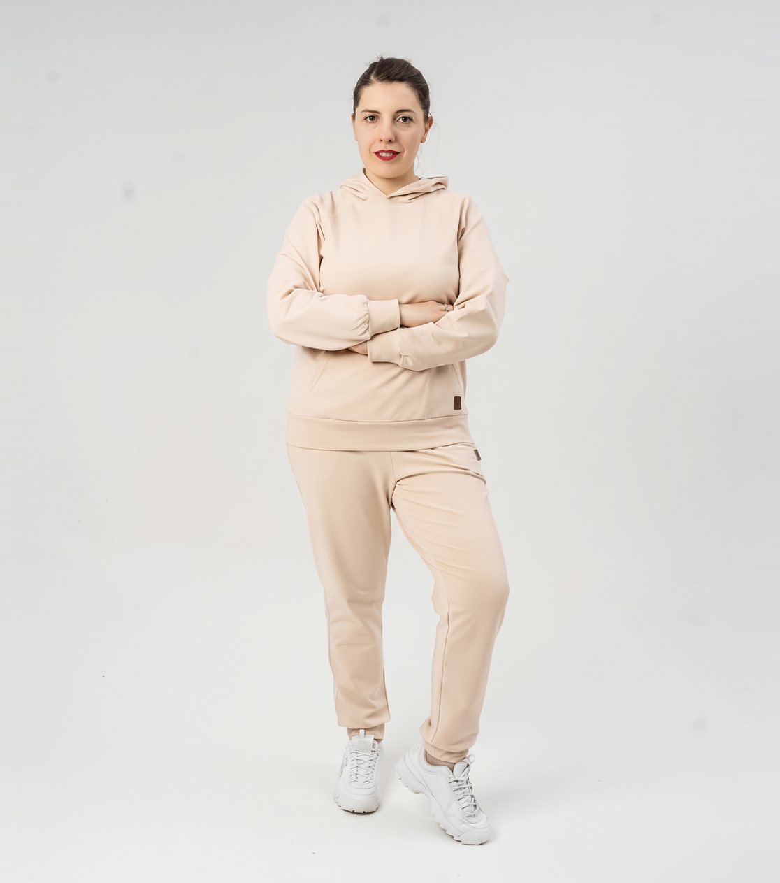 Bluza reglanowa z kapturem, unisex – lekka dzianina, piaskowa – zdjęcie 4