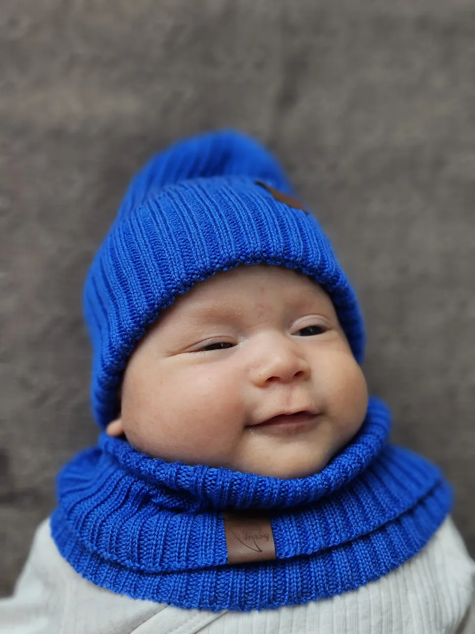 Baby Set: Merino Wool Beanie and Neck Warmer