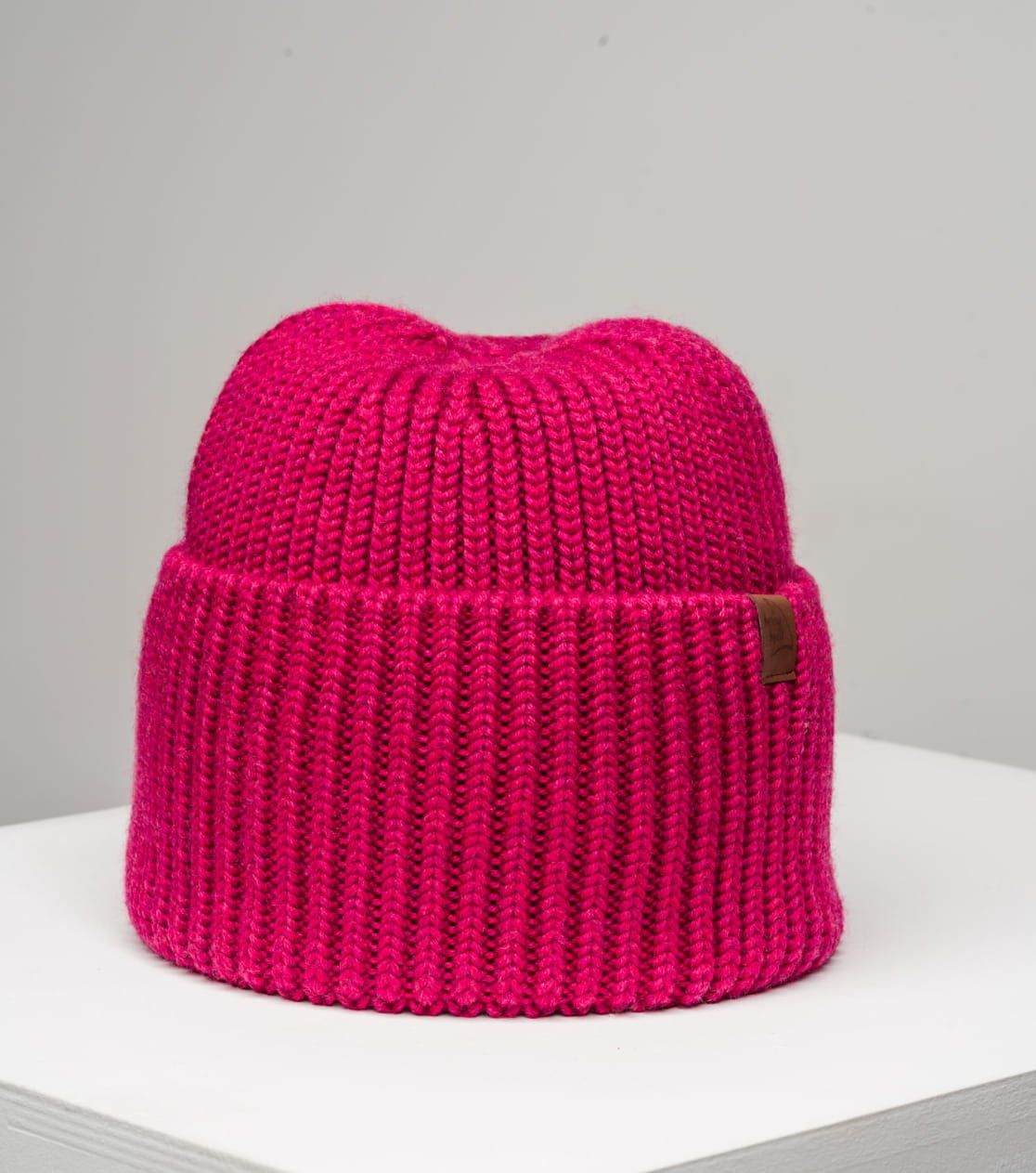 Gorro exclusivo de lana merino tejido a mano de fabricante polaco