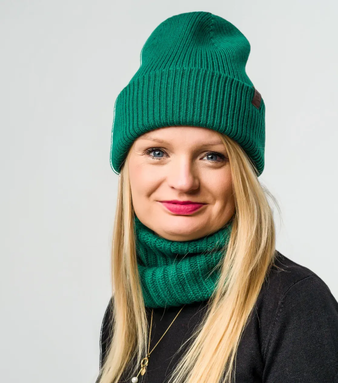 Dicke Wintermütze aus Merinowolle, umgeschlagen, lang, Basic 3in1, Polnische Produktion, Berryboat, Flaschengrün
