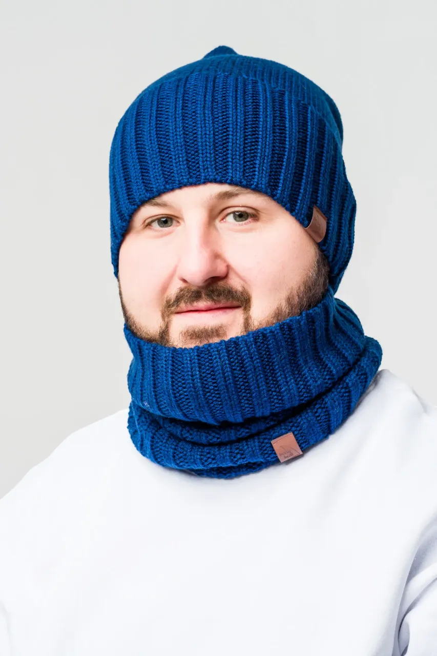 Gorro grueso de invierno de lana merino con doblez y pompón 2 en 1 azul oscuro producción polaca