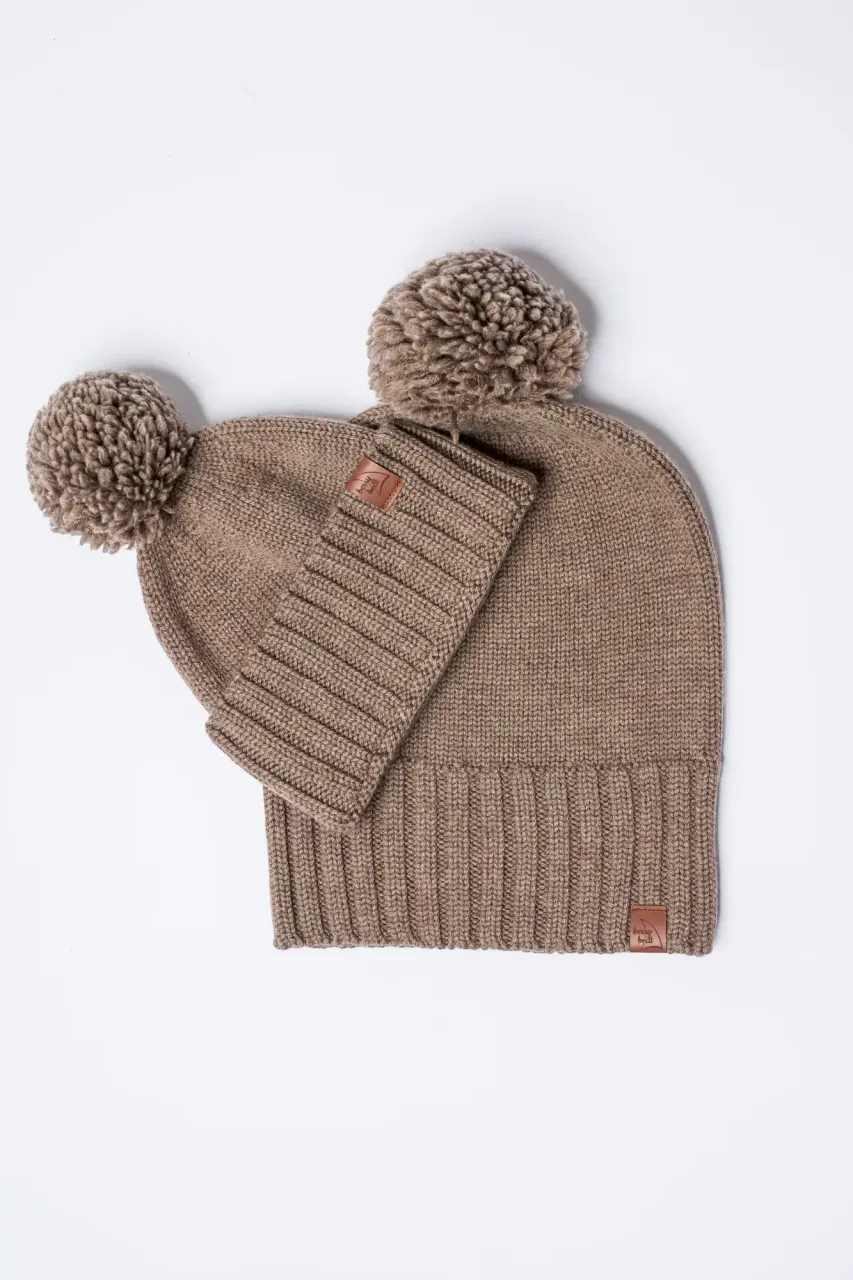 Gorro grueso de invierno de lana merino con doblez y pompón 2 en 1 producción polaca