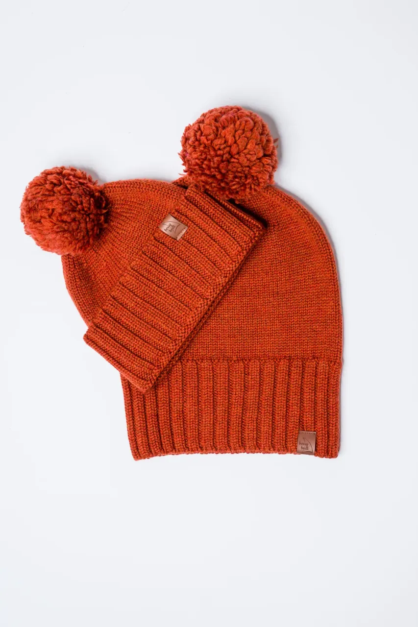 Gorro grueso de invierno de lana merino con doblez y pompón 2 en 1 producción polaca